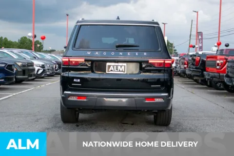 More photos of 2022 Jeep Wagoneer Series III at ALM Hyundai Florence, SC
