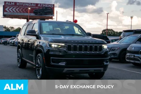 More photos of 2022 Jeep Wagoneer Series III at ALM Hyundai Florence, SC