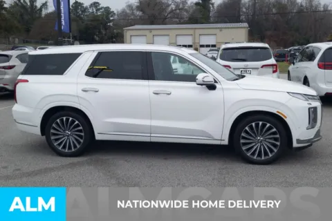 More photos of 2024 Hyundai Palisade Calligraphy at ALM Hyundai Florence, SC