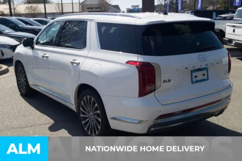 More photos of 2024 Hyundai Palisade Calligraphy at ALM Hyundai Florence, SC