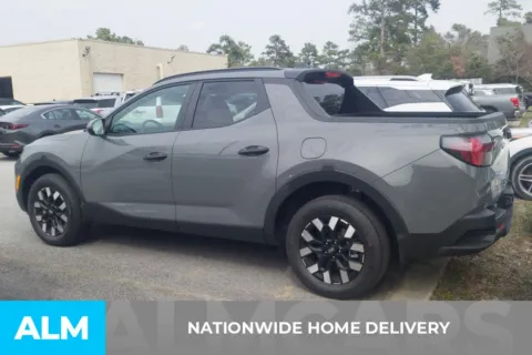 More photos of 2025 Hyundai Santa Cruz SEL at ALM Hyundai Florence, SC