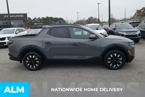 More photos of 2025 Hyundai Santa Cruz SEL at ALM Hyundai Florence, SC
