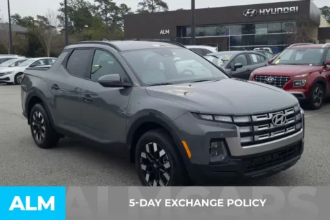 More photos of 2025 Hyundai Santa Cruz SEL at ALM Hyundai Florence, SC