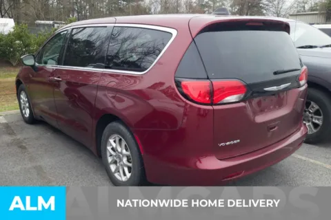 More photos of 2023 Chrysler Voyager LX at ALM Hyundai Florence, SC