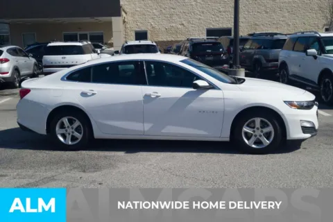 More photos of 2024 Chevrolet Malibu LT at ALM Hyundai Florence, SC