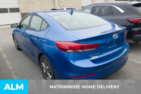 More photos of 2017 Hyundai Elantra SE at ALM Hyundai Florence, SC
