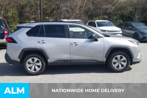 More photos of 2019 Toyota RAV4 LE at ALM Hyundai Florence, SC