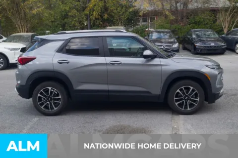 More photos of 2025 Chevrolet TrailBlazer LT at ALM Hyundai Florence, SC