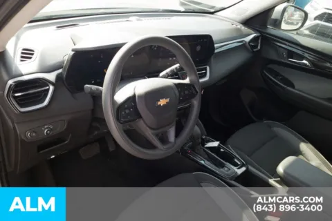 More photos of 2025 Chevrolet TrailBlazer LT at ALM Hyundai Florence, SC