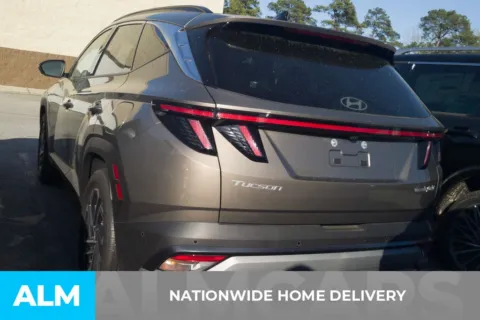 More photos of 2025 Hyundai Tucson Hybrid Limited at ALM Hyundai Florence, SC