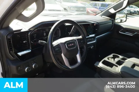 More photos of 2025 GMC Sierra 1500 SLT at ALM Hyundai Florence, SC