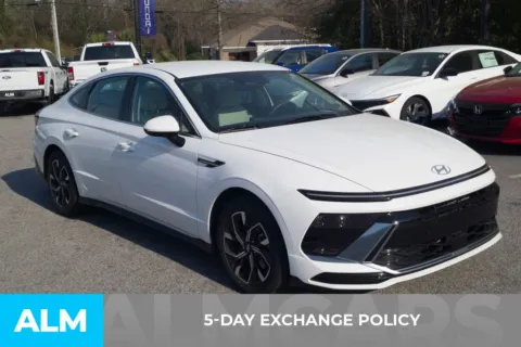 Another view of 2024 Hyundai Sonata SEL for sale in Florence, SC at ALM Hyundai Florence