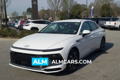 White 2024 Hyundai Sonata SEL for sale in Florence, SC