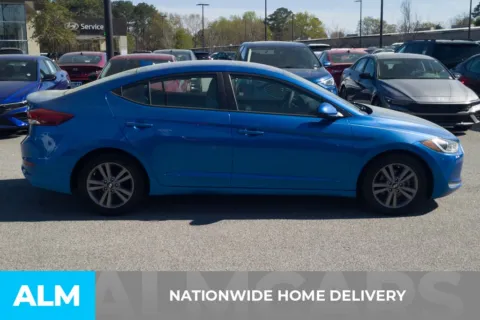 More photos of 2017 Hyundai Elantra SE at ALM Hyundai Florence, SC