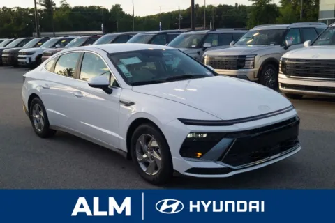 More photos of 2026 Hyundai Sonata SE at ALM Hyundai Florence, SC