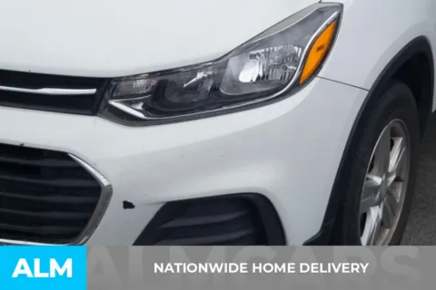 More photos of 2021 Chevrolet Trax LS at ALM Hyundai Florence, SC