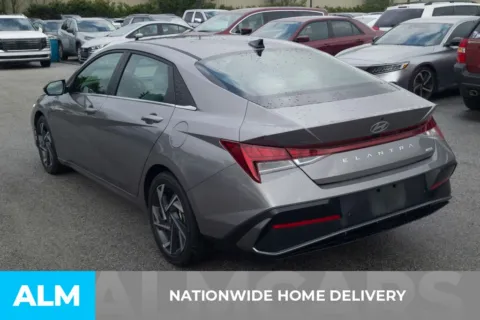 More photos of 2024 Hyundai Elantra Hybrid Limited at ALM Hyundai Florence, SC