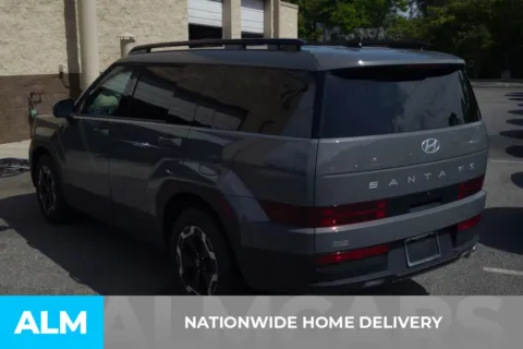 More photos of 2025 Hyundai Santa Fe SEL at ALM Hyundai Florence, SC