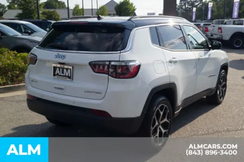 More photos of 2025 Jeep Compass Limited at ALM Hyundai Florence, SC