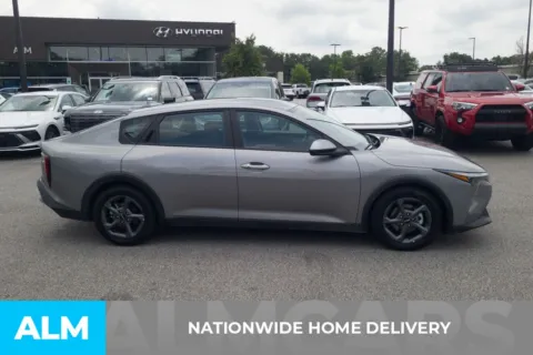 More photos of 2025 Kia K4 LXS at ALM Hyundai Florence, SC