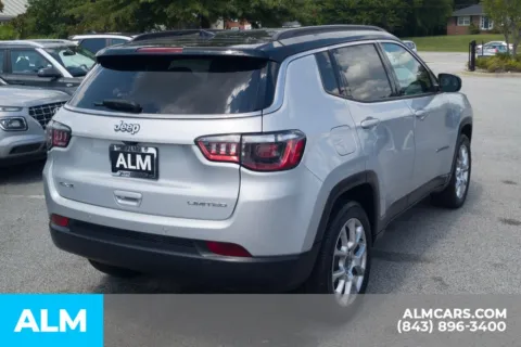 More photos of 2025 Jeep Compass Limited at ALM Hyundai Florence, SC