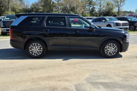 More photos of 2026 Hyundai Palisade SE at ALM Hyundai Florence, SC