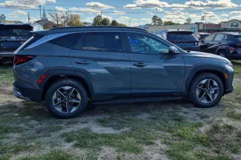 More photos of 2026 Hyundai Tucson SEL at ALM Hyundai Florence, SC