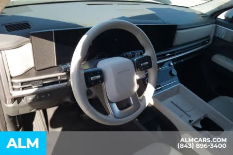 More photos of 2025 Hyundai Santa Fe SEL at ALM Hyundai Florence, SC
