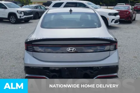 More photos of 2025 Hyundai Sonata SEL at ALM Hyundai Florence, SC