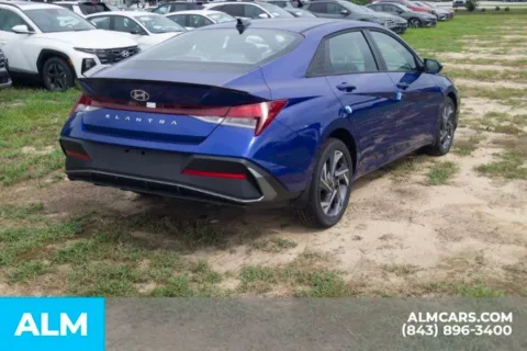 More photos of 2025 Hyundai Elantra SEL Sport at ALM Hyundai Florence, SC