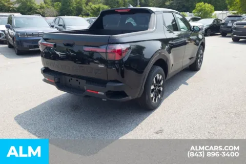 More photos of 2025 Hyundai Santa Cruz SE at ALM Hyundai Florence, SC
