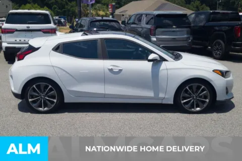 More photos of 2019 Hyundai Veloster 2.0 Premium at ALM Hyundai Florence, SC