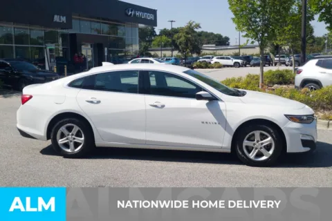 More photos of 2024 Chevrolet Malibu LT at ALM Hyundai Florence, SC