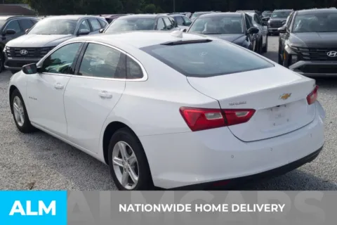 More photos of 2024 Chevrolet Malibu LT at ALM Hyundai Florence, SC