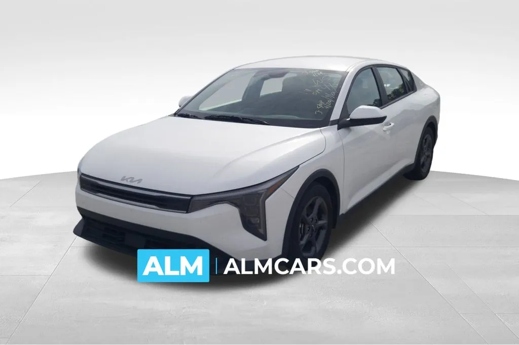 White 2025 Kia K4 LXS for sale in Florence, SC