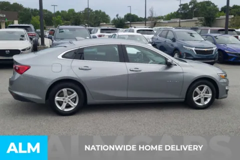 More photos of 2024 Chevrolet Malibu LT at ALM Hyundai Florence, SC