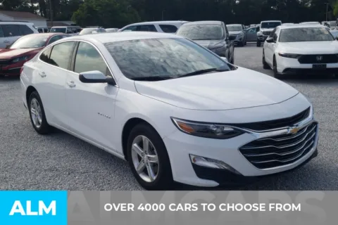 Photos of 2024 Chevrolet Malibu LT for sale in Florence, SC at ALM Hyundai Florence
