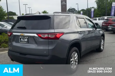 More photos of 2021 Chevrolet Traverse LT at ALM Hyundai Florence, SC