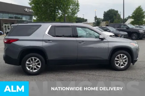 More photos of 2021 Chevrolet Traverse LT at ALM Hyundai Florence, SC