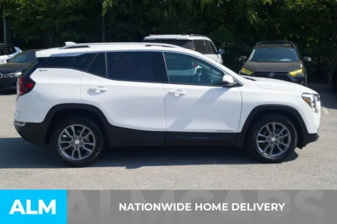 More photos of 2024 GMC Terrain SLT at ALM Hyundai Florence, SC