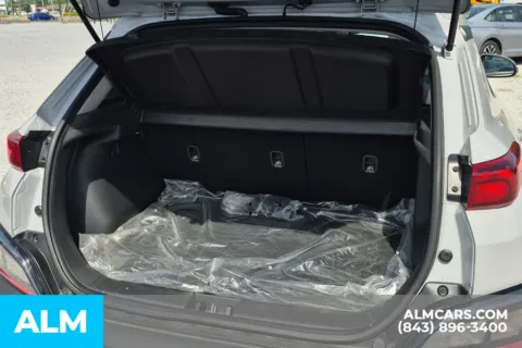 More photos of 2023 Hyundai Kona SEL at ALM Hyundai Florence, SC