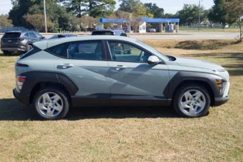 More photos of 2026 Hyundai Kona SE at ALM Hyundai Florence, SC