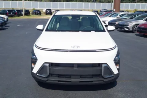 Photos of 2026 Hyundai Kona SE for sale in Florence, SC at ALM Hyundai Florence