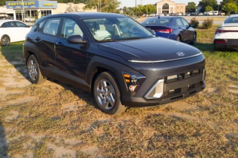 Photos of 2026 Hyundai Kona SE for sale in Florence, SC at ALM Hyundai Florence