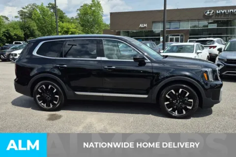 More photos of 2025 Kia Telluride SX-Prestige at ALM Hyundai Florence, SC