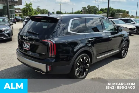More photos of 2025 Kia Telluride SX-Prestige at ALM Hyundai Florence, SC
