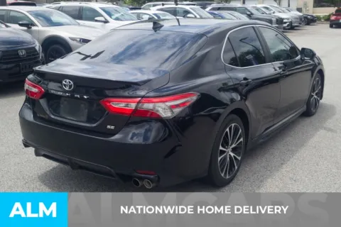 More photos of 2019 Toyota Camry SE at ALM Hyundai Florence, SC
