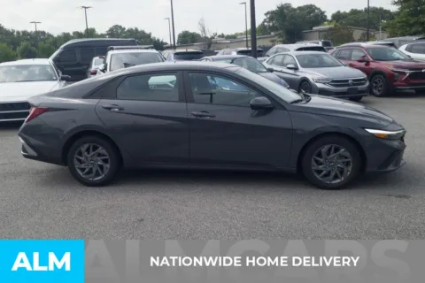 More photos of 2024 Hyundai Elantra SEL at ALM Hyundai Florence, SC