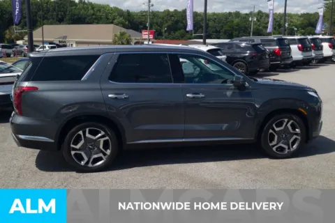 More photos of 2023 Hyundai Palisade Limited at ALM Hyundai Florence, SC