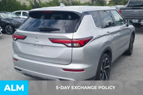 Another view of 2024 Mitsubishi Outlander SE for sale in Florence, SC at ALM Hyundai Florence